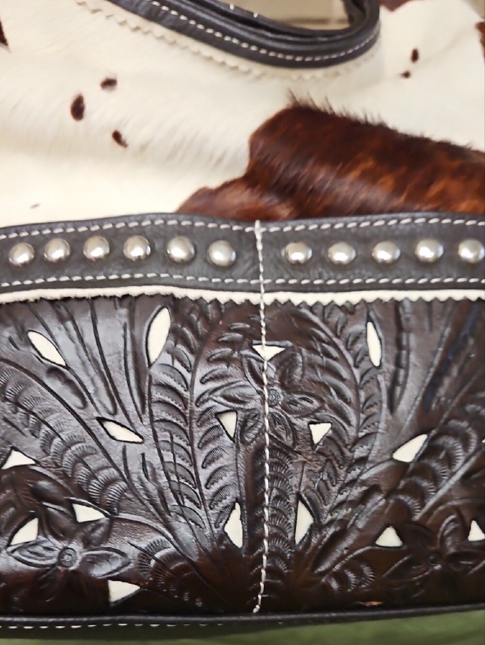 American West Brown & White Cowhide Hobo Shoulder Bag - Picture 15 of 16